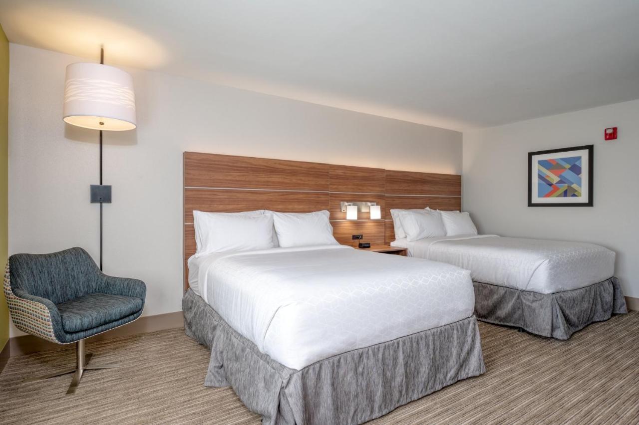 Holiday Inn Express Hotel & Suites Thornburg-S. Fredericksburg By Ihg Extérieur photo