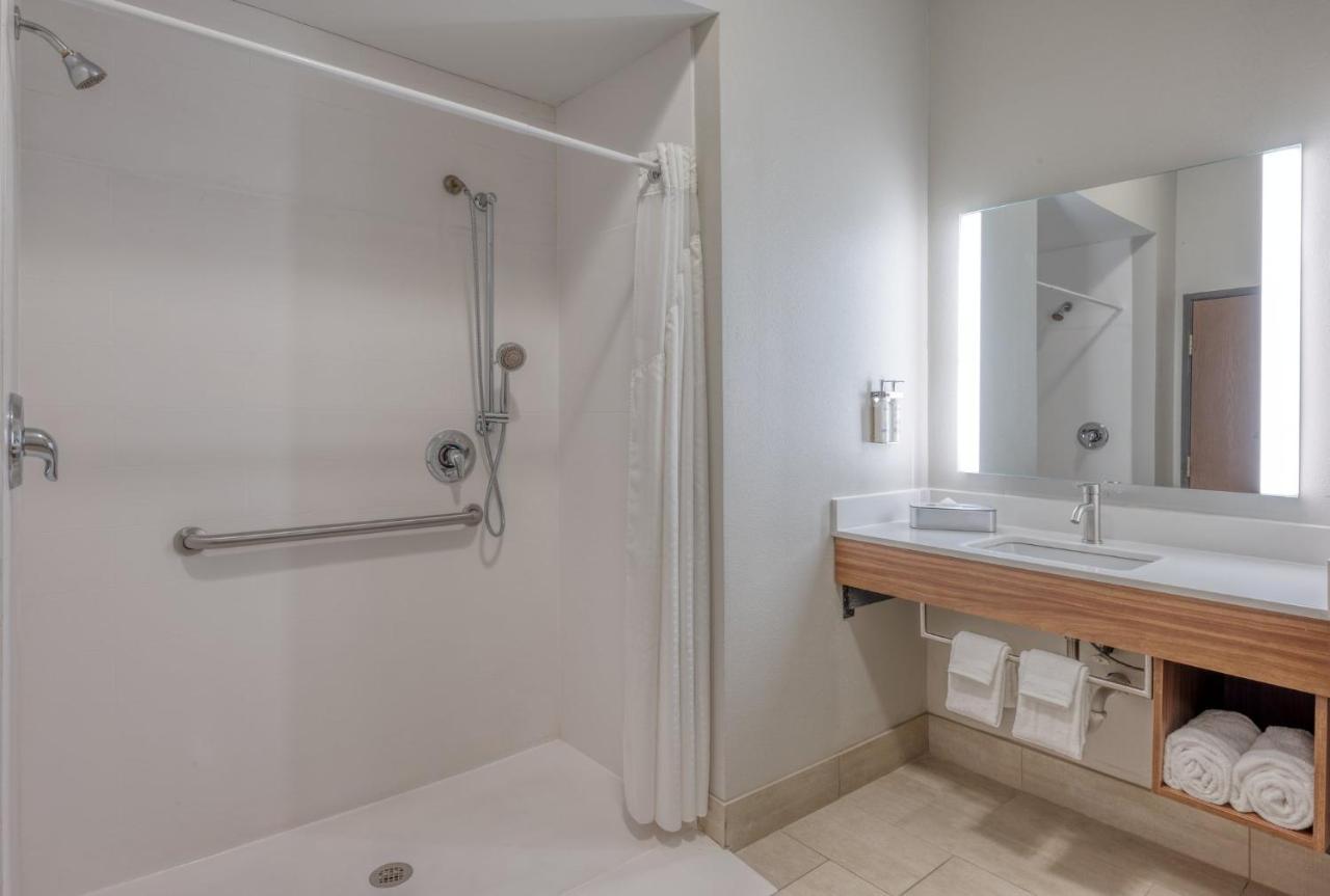 Holiday Inn Express Hotel & Suites Thornburg-S. Fredericksburg By Ihg Extérieur photo