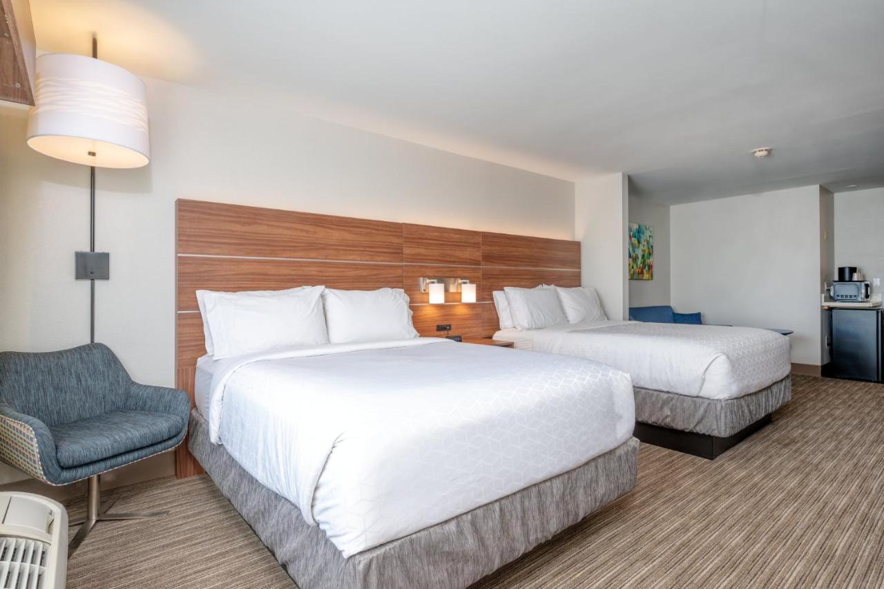 Holiday Inn Express Hotel & Suites Thornburg-S. Fredericksburg By Ihg Extérieur photo