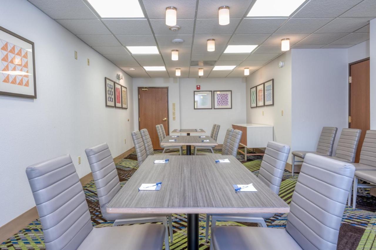 Holiday Inn Express Hotel & Suites Thornburg-S. Fredericksburg By Ihg Extérieur photo